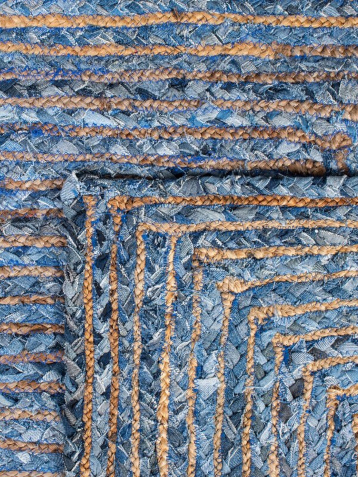 Minna upcycled braided area rug_4