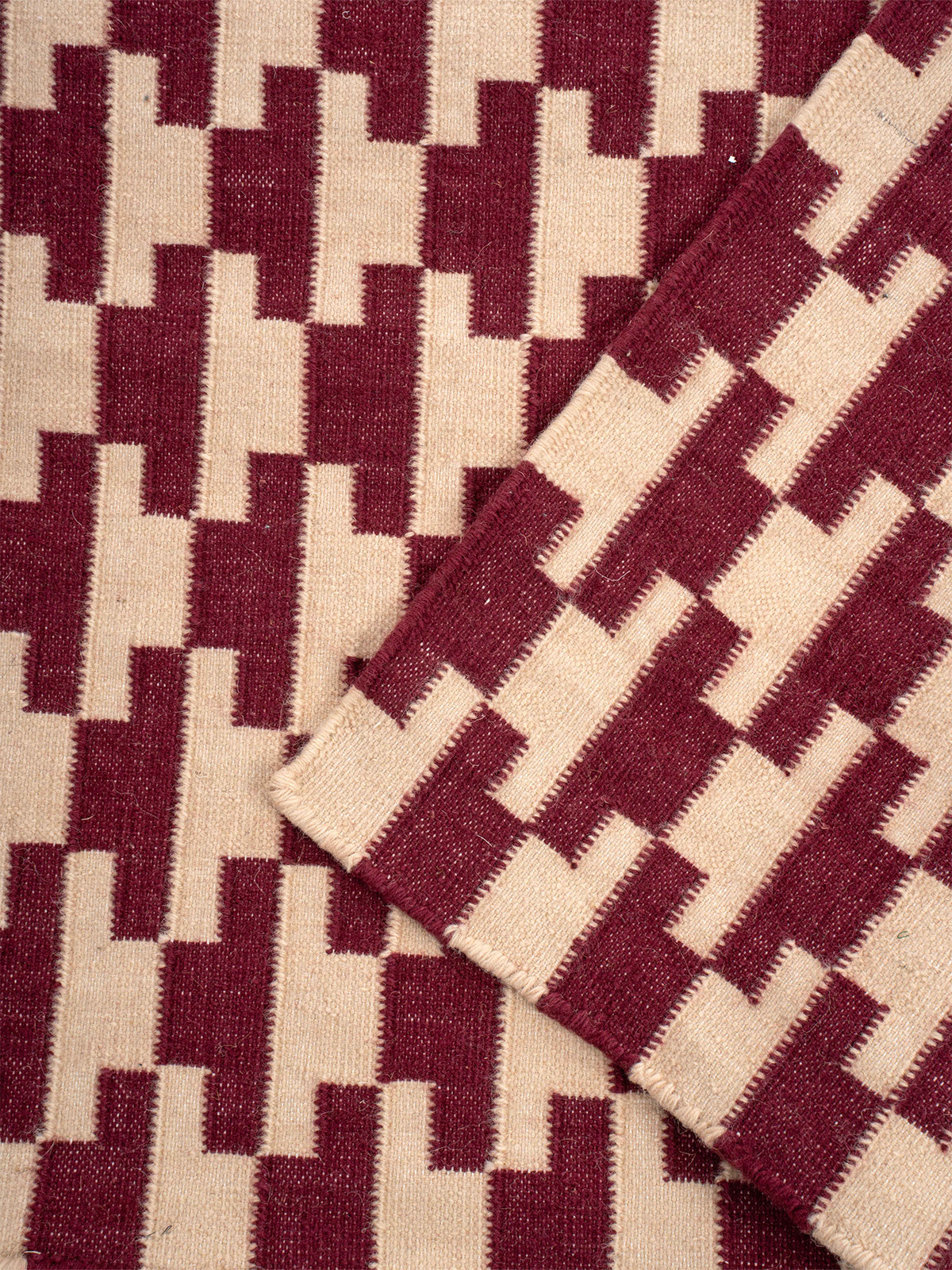 The Woven Lattice Runner