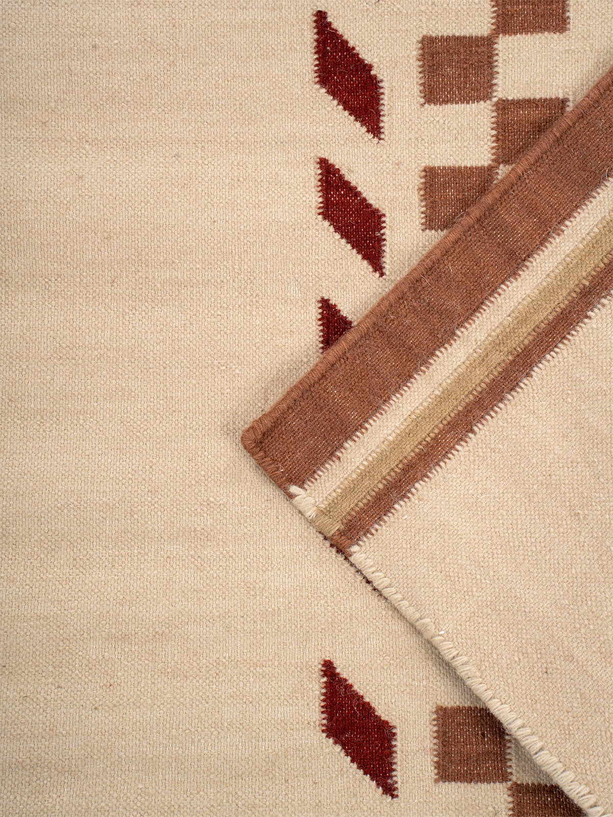 The Woven Path Runner