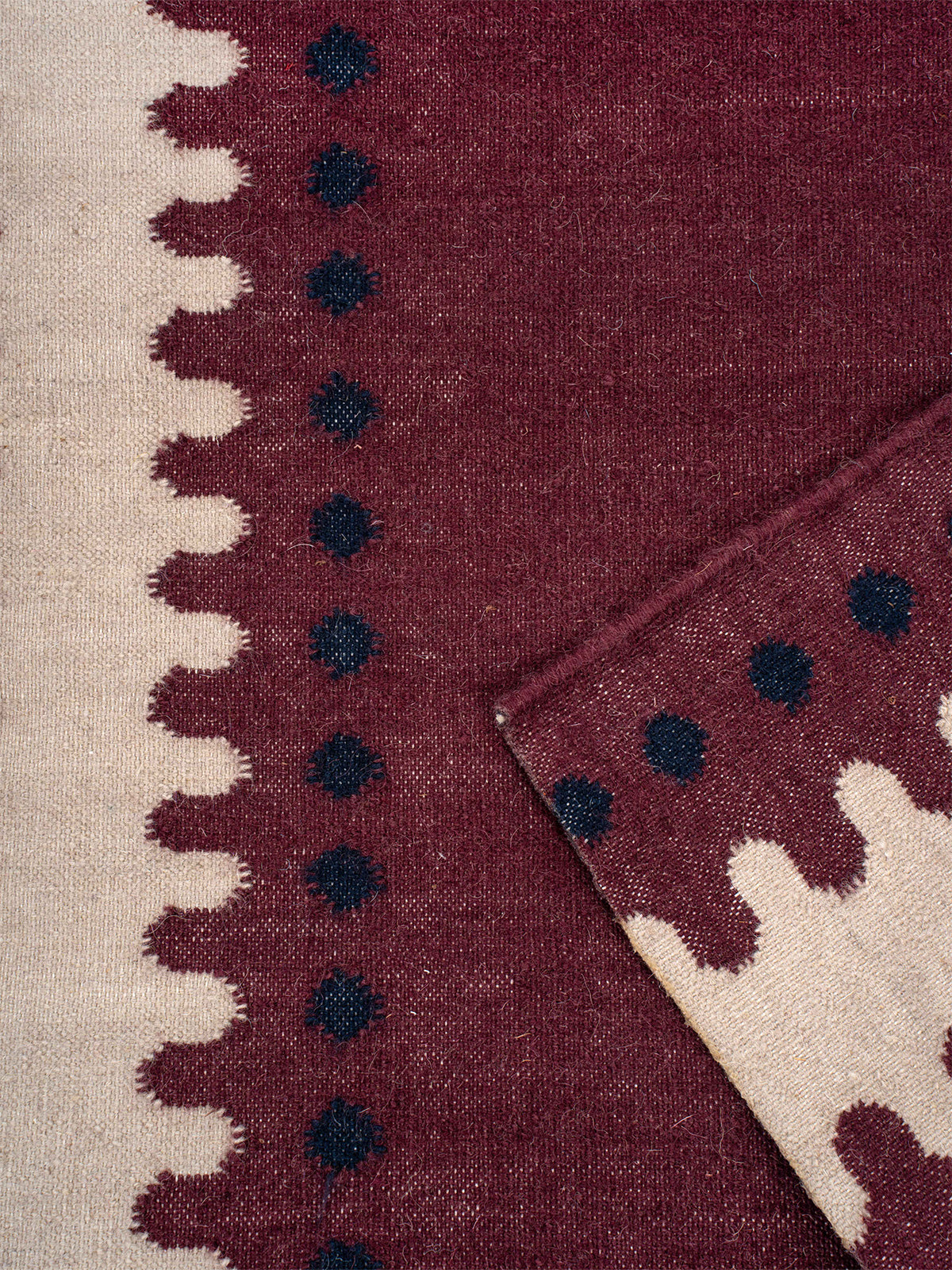 The Pebble Trail Runner - Merlot
