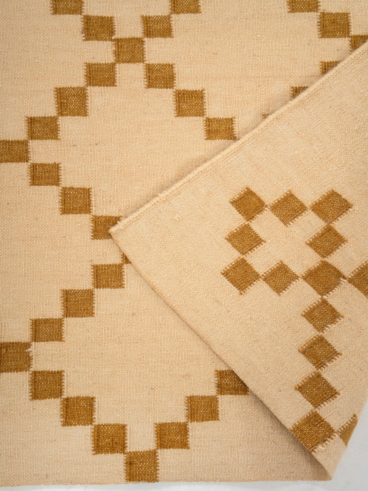 Gilded Lattice - Amber