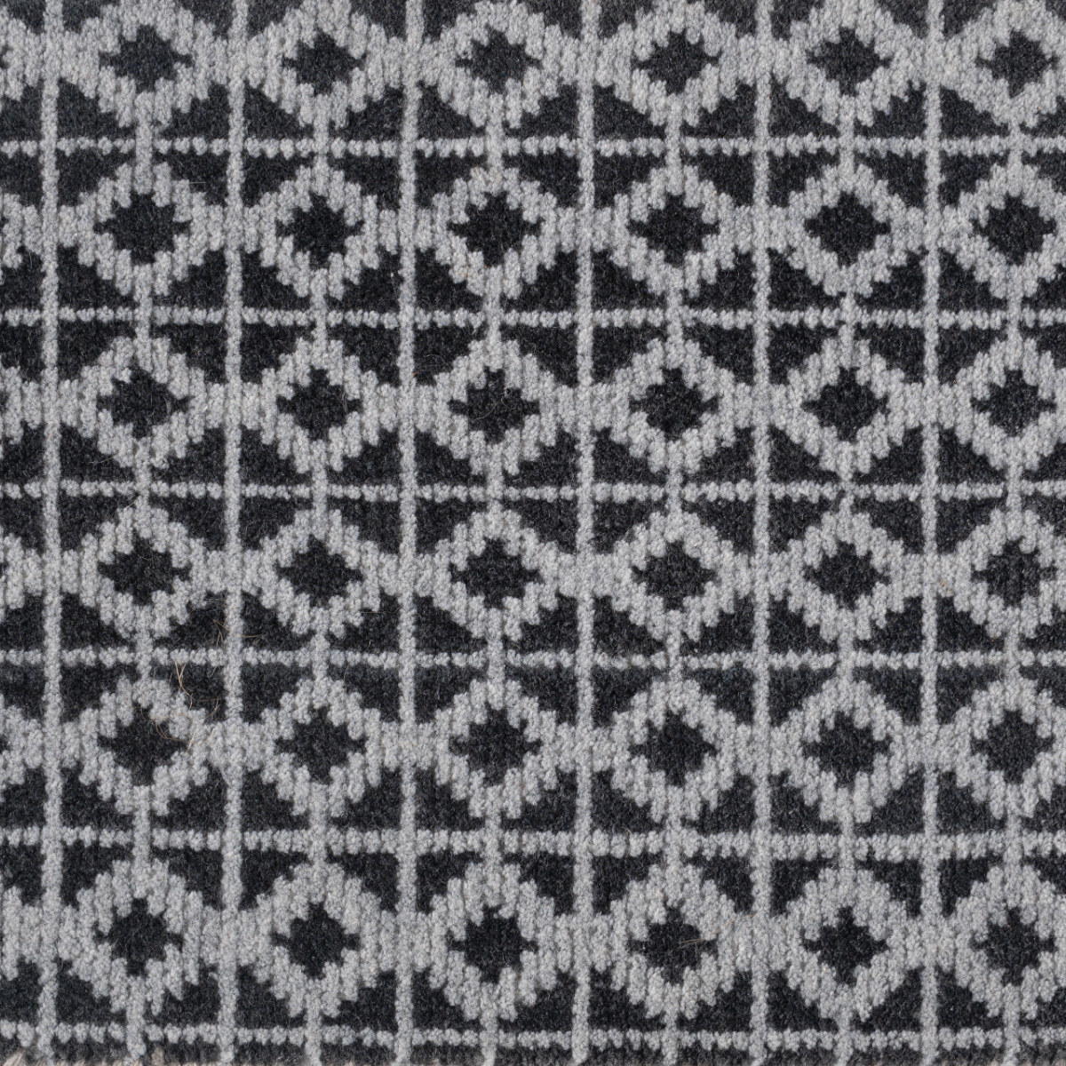 Artisan's Trace : Steel Loom wool rug in grey tones, overhead view