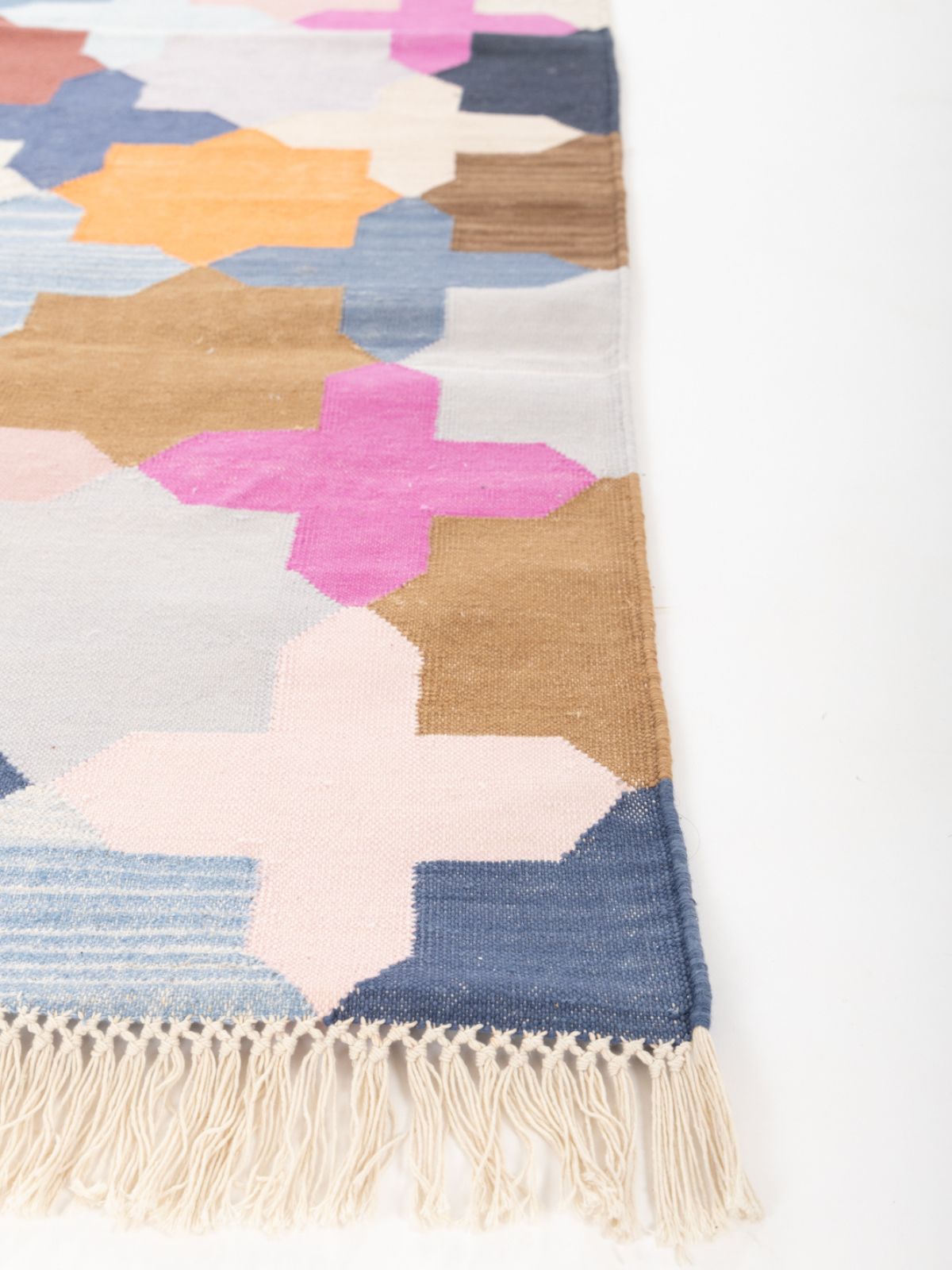 Chroma cotton Flatweave Rug - texture detail showing cotton surface