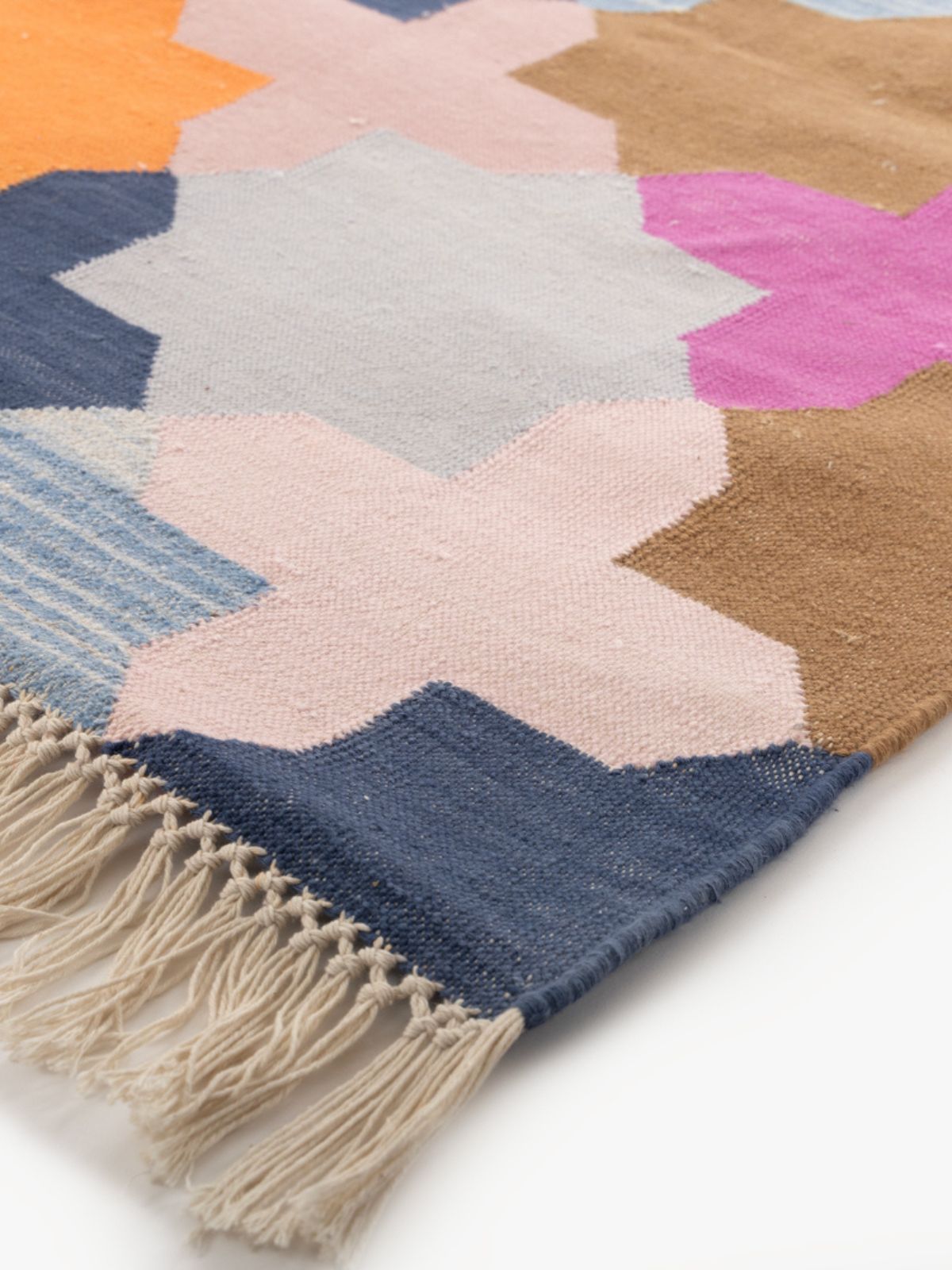 Chroma cotton Flatweave Rug close-up showing the cotton weave and striped pattern