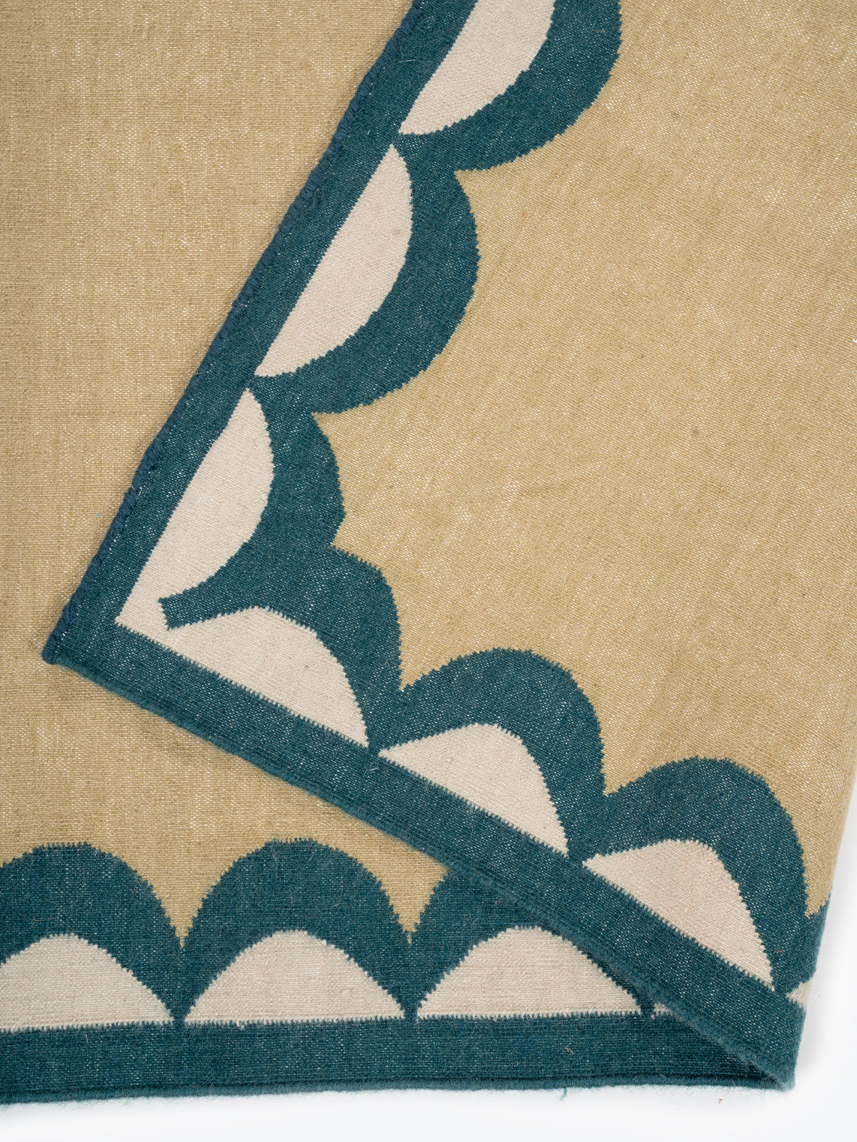 Ebb & Edge detail of the striped wool surface and edge finishing