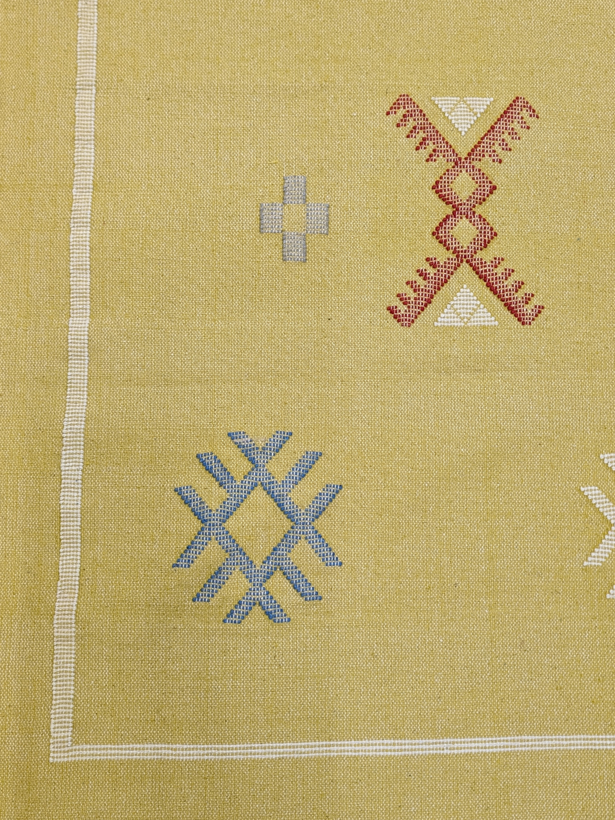 Golden Dunes Flatweave detail of the striped cotton surface and edge finishing