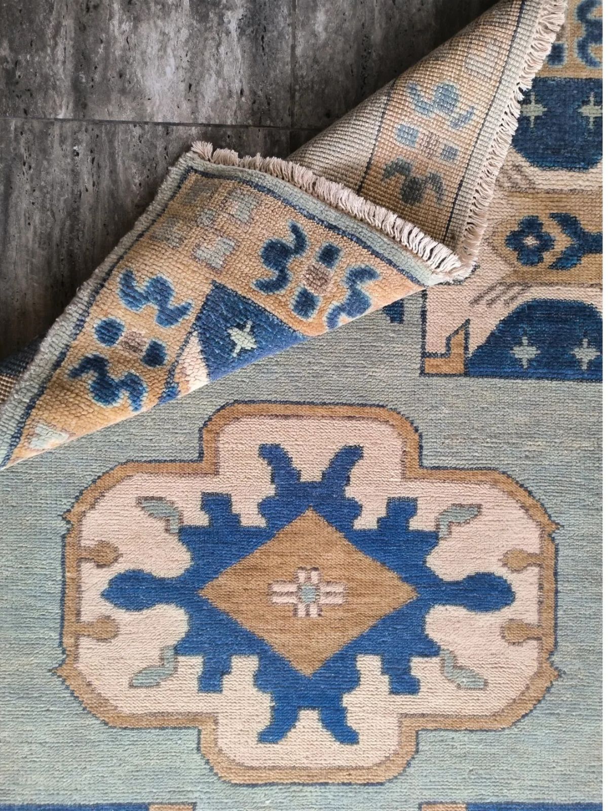 Heritage Heirloom Oushak Rug close-up showing the wool weave and traditional motif