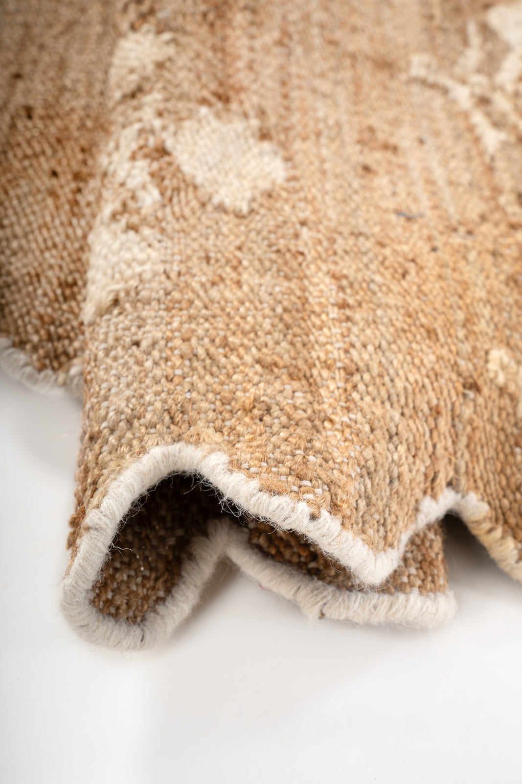 Ivory Bloom Scalloped Jute Rug - additional product view showing the jute rug