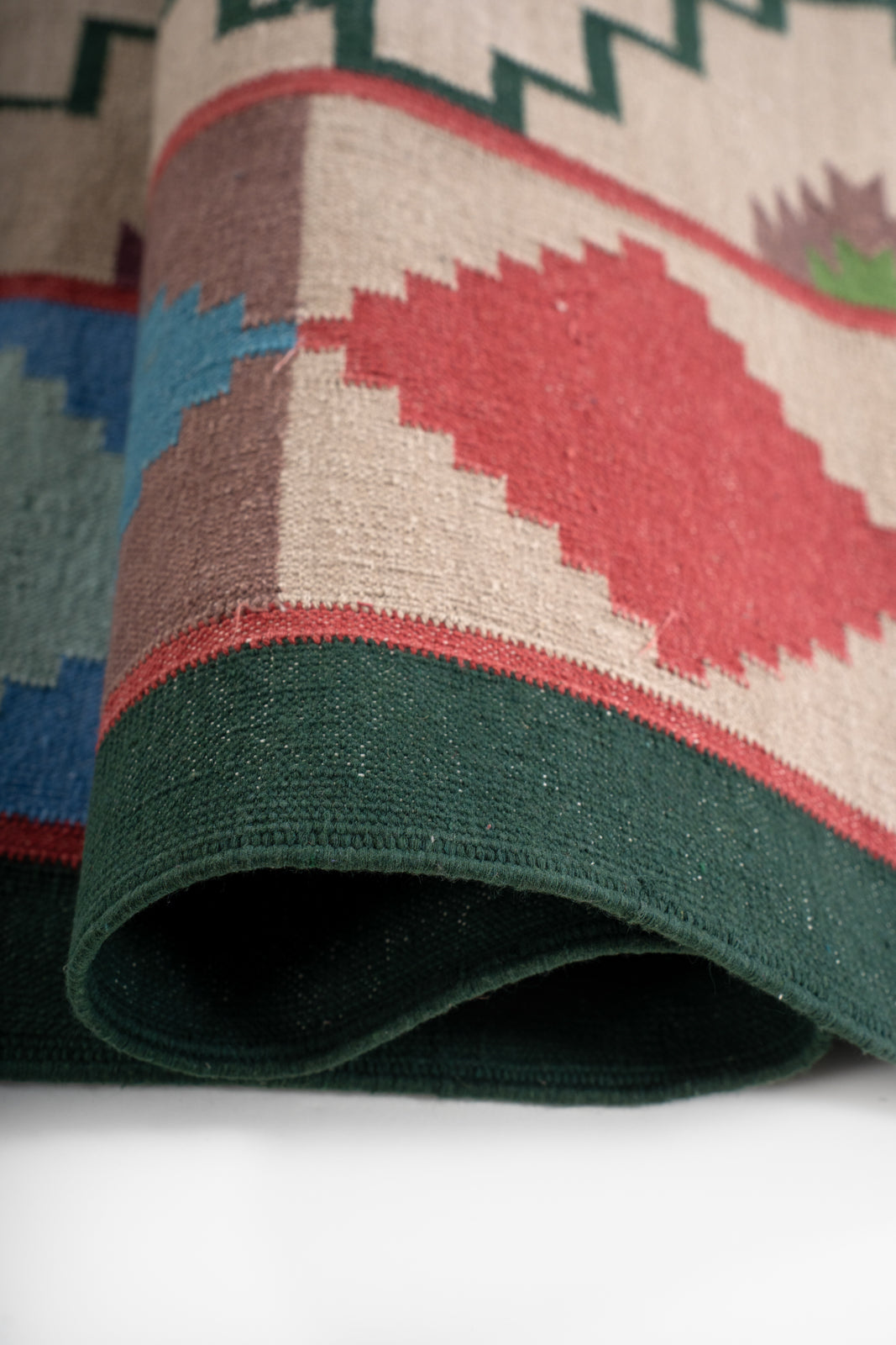 Jaisalmer Majesty Flatweave rug - texture detail showing cotton surface