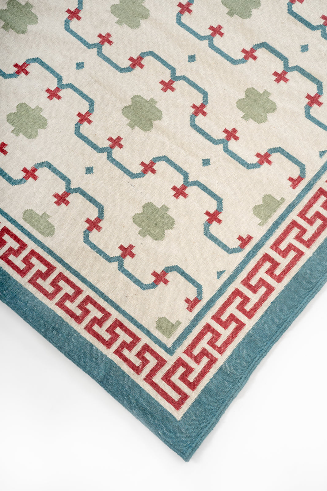 Keyed Rajput Heritage Rug close-up showing the wool weave and traditional motif