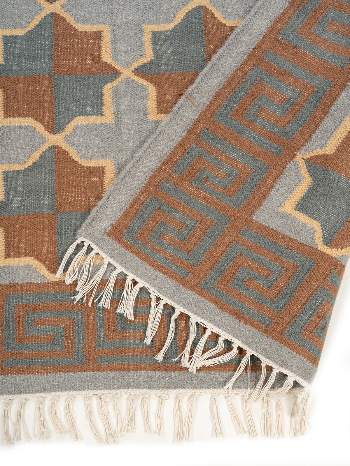 Kilim Quatrefoil Wool Rug detail of the geometric pattern in wool