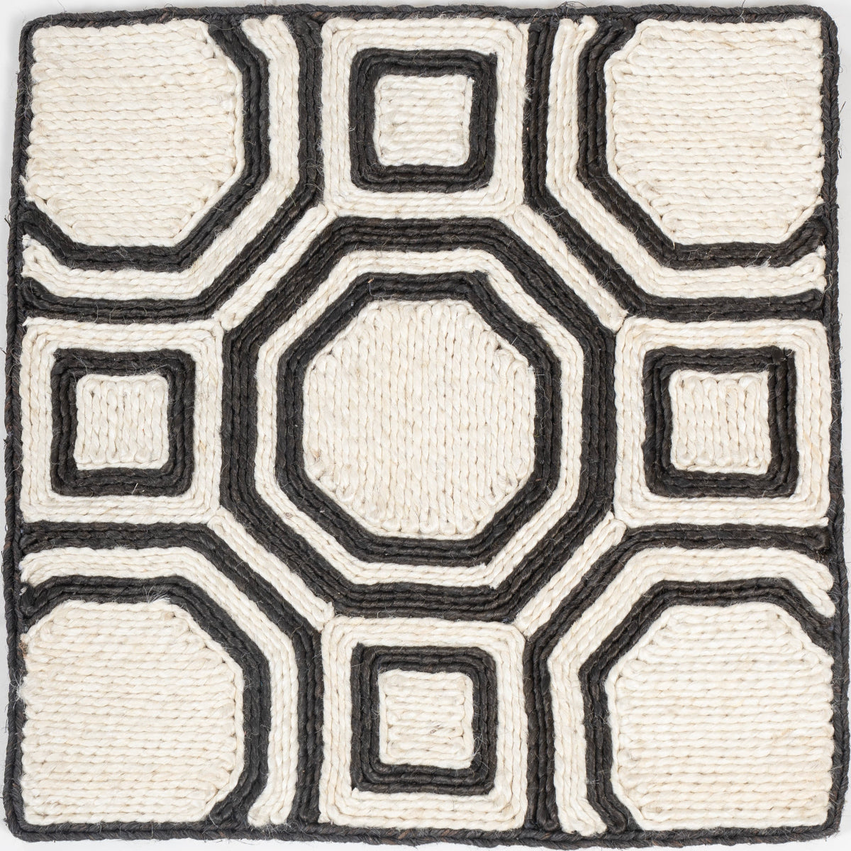 Looma : Chakra mixed fibre rug in multicoloured tones