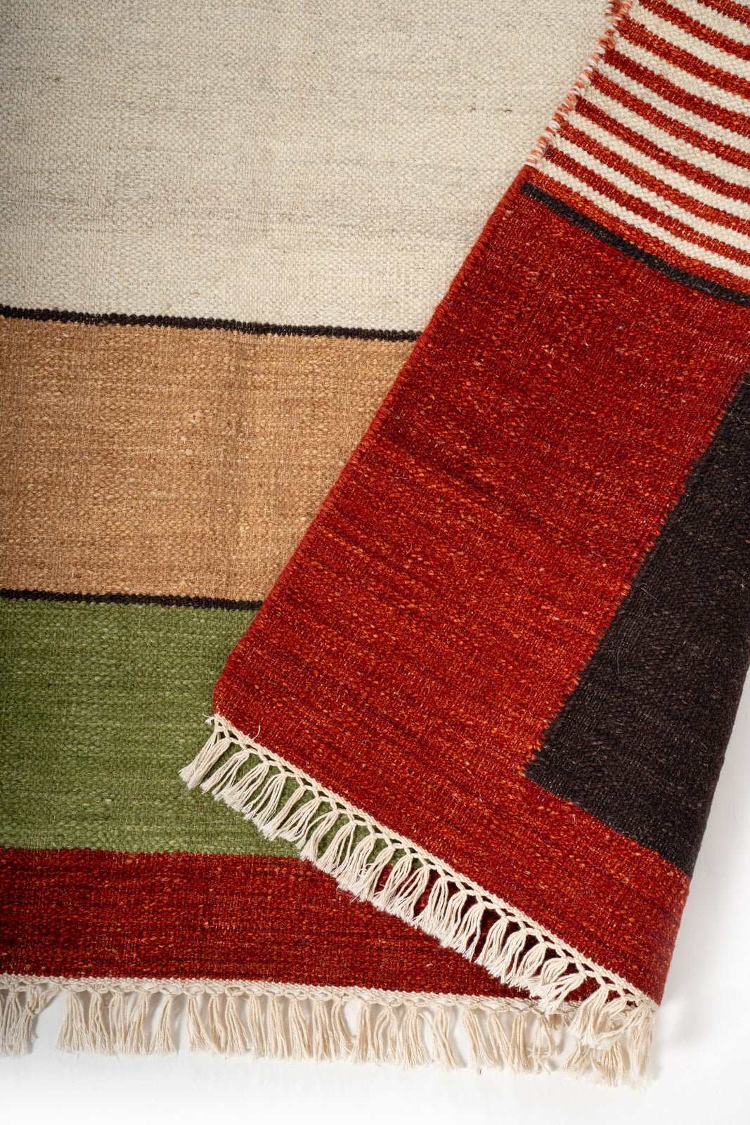 Marrakech Mosaic Wool Rug detail of the traditional motif in wool