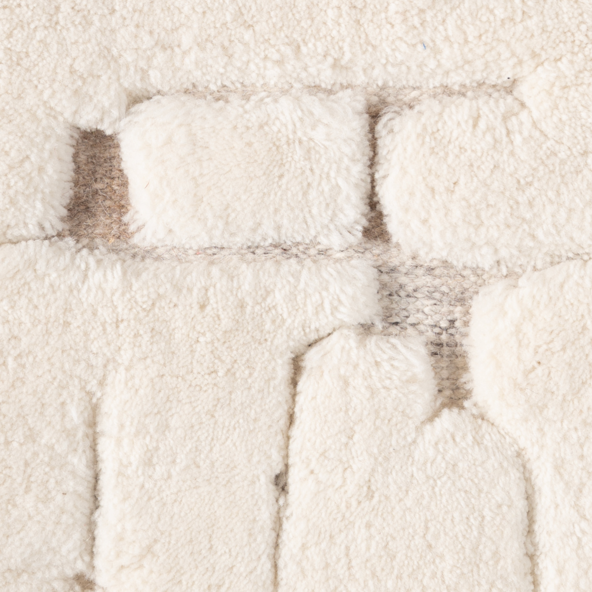 Mehran : Cloud close-up showing the wool weave and surface texture