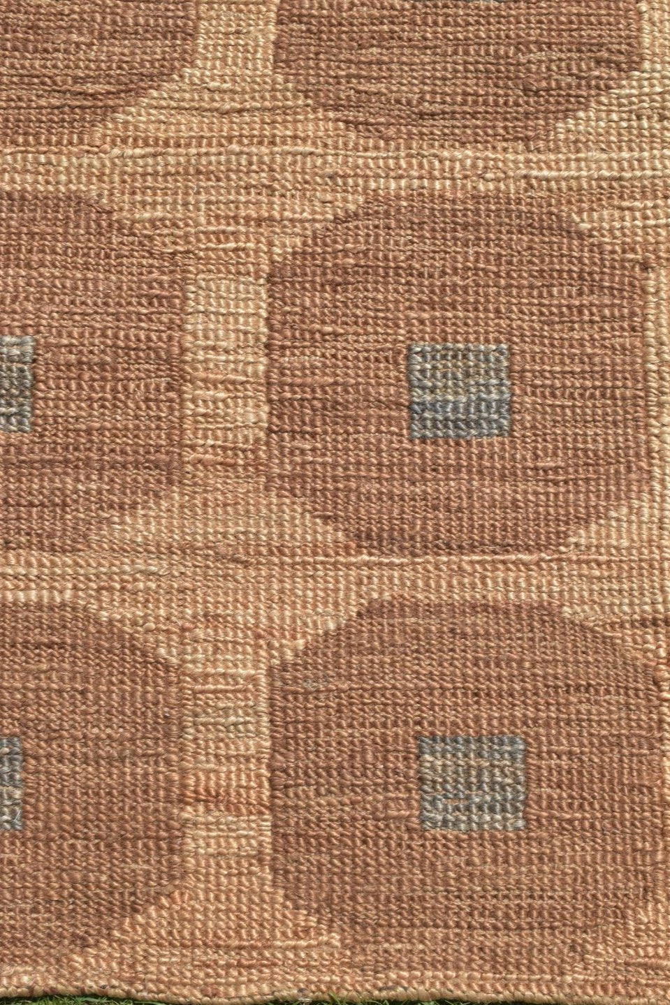 Octagon Oasis Jute Rug close-up showing the jute weave and geometric motif
