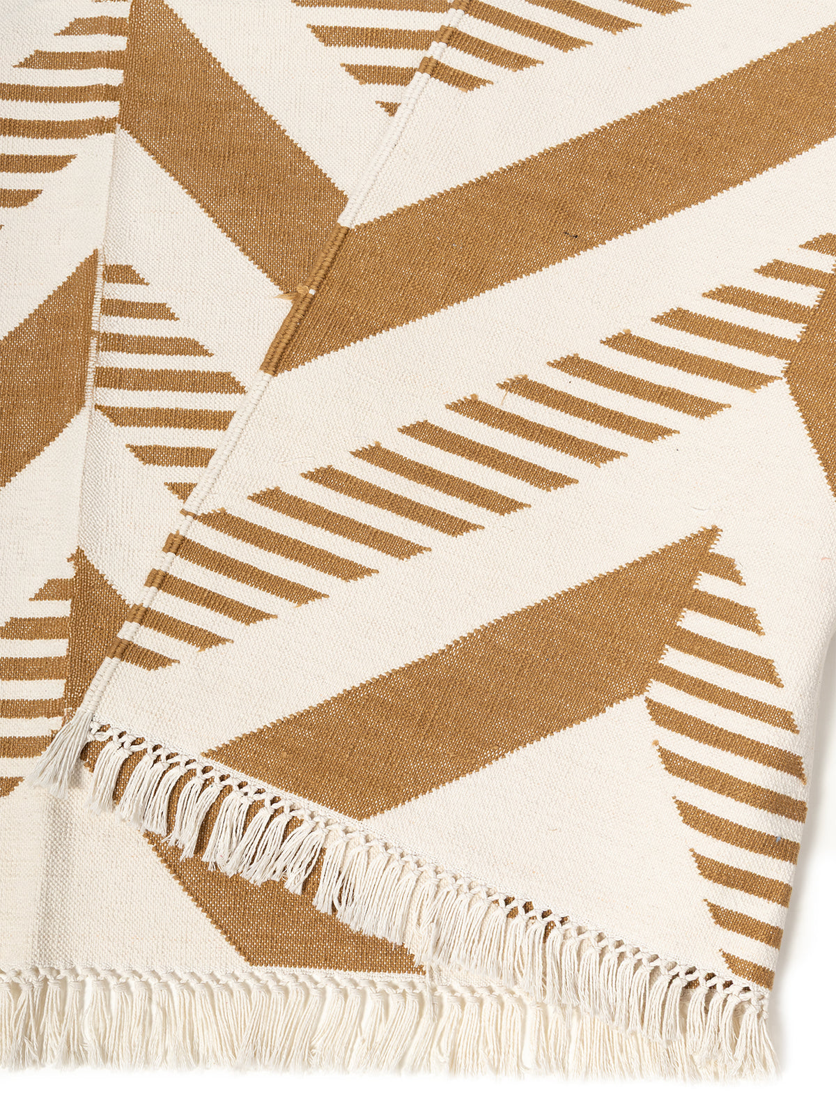 Ridgeway Chevron Rug-Mustard detail of the geometric pattern in cotton