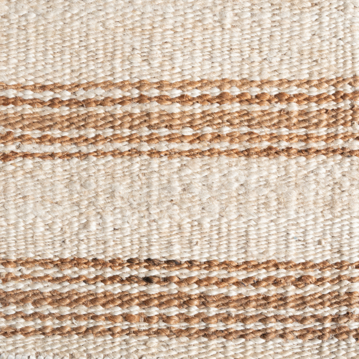 Root & Ridge : Drift jute rug in neutral tones