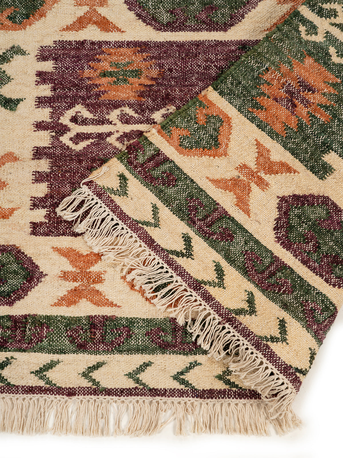 Rustic Diamond Lattice Jute Rug detail of the geometric pattern in jute