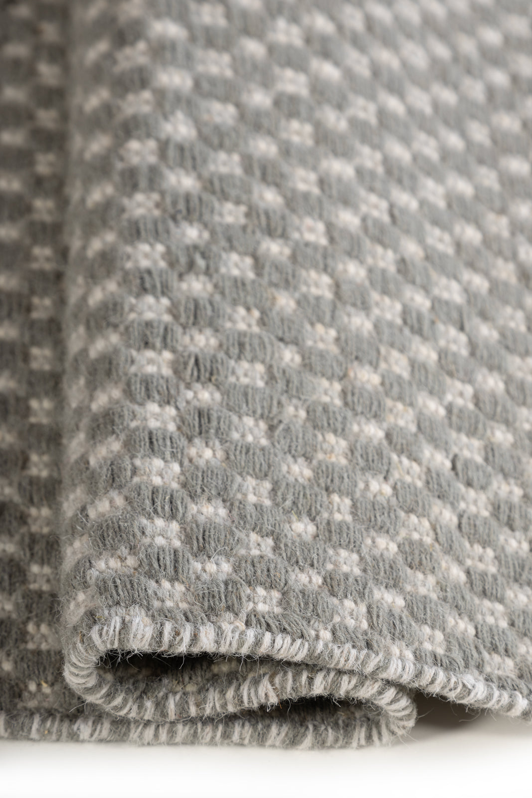 Slatefield Flatweave - texture detail showing wool surface