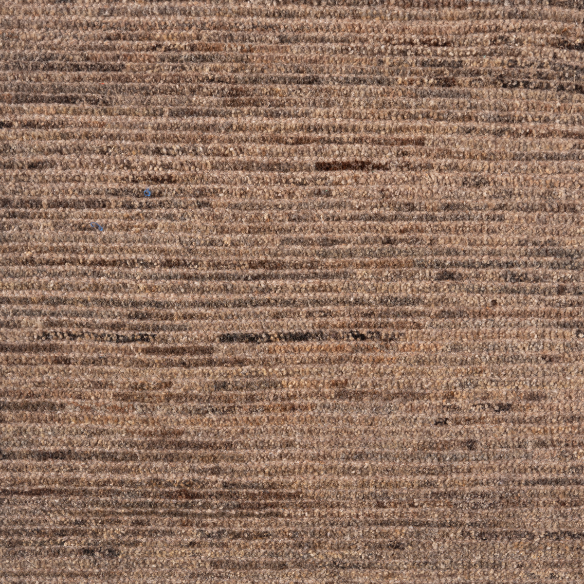 Strata : Shale Bed wool rug in grey tones, overhead view