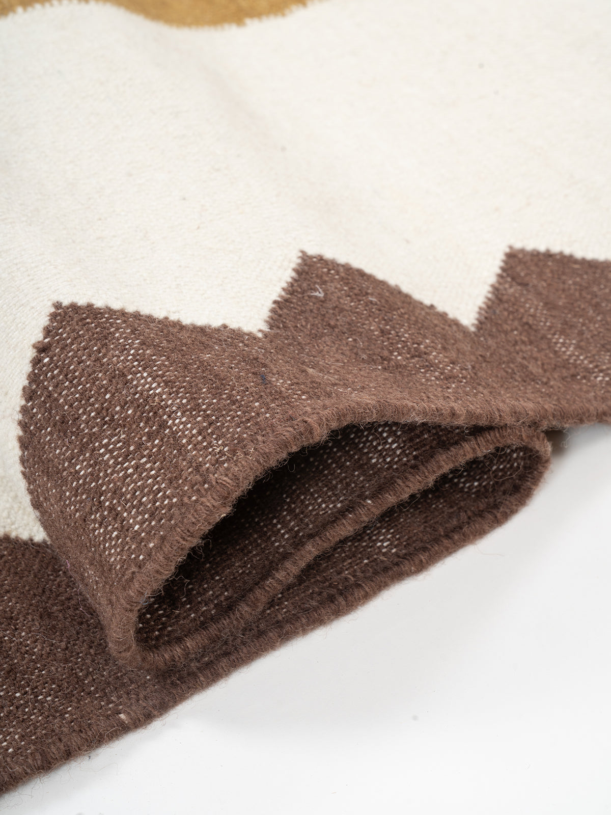 The Zigzag Trail Runner-Pearl - cotton runner laid in a hallway view
