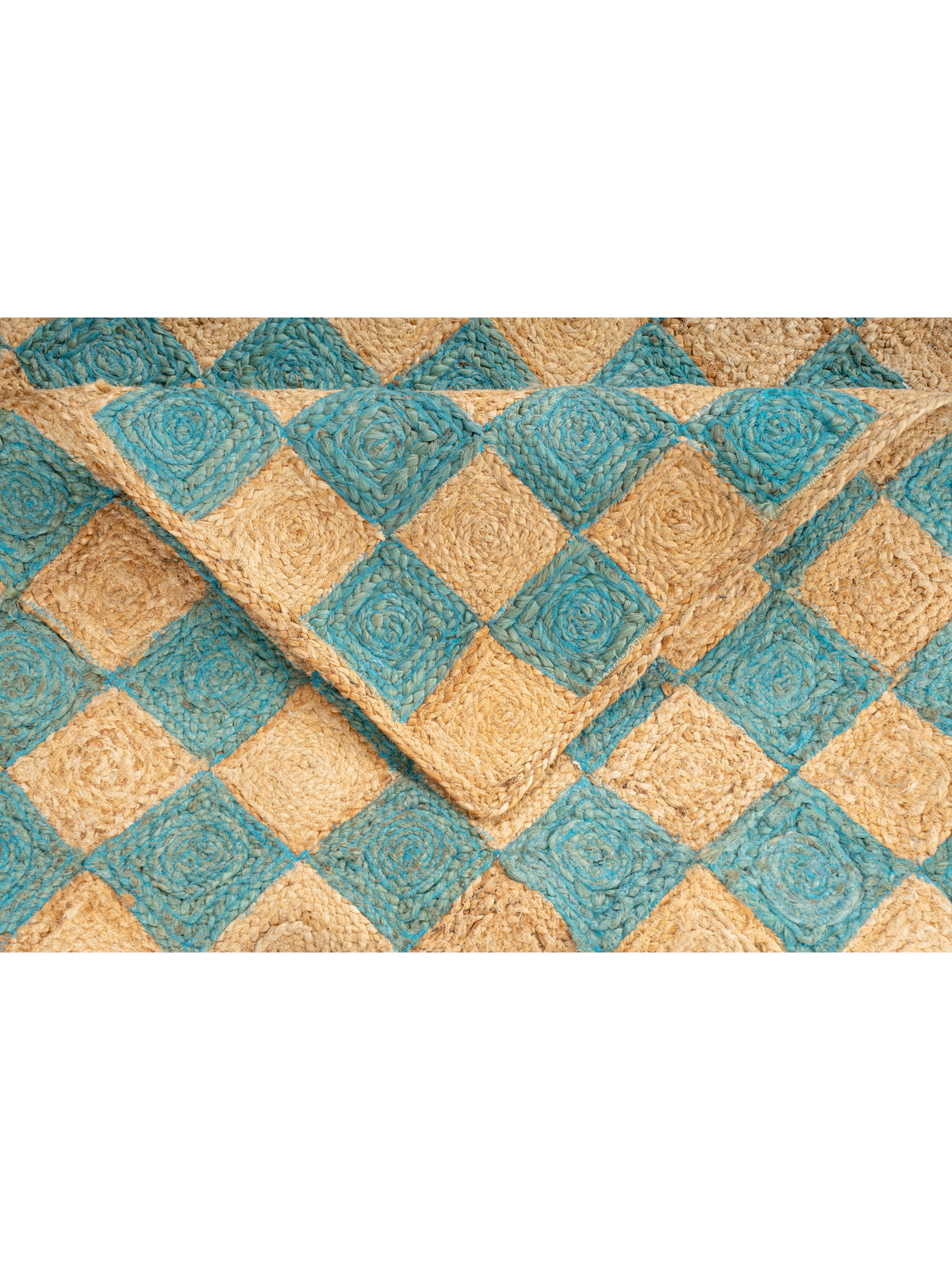 Windsor checkered Jute rug-Blue detail of the geometric pattern in jute