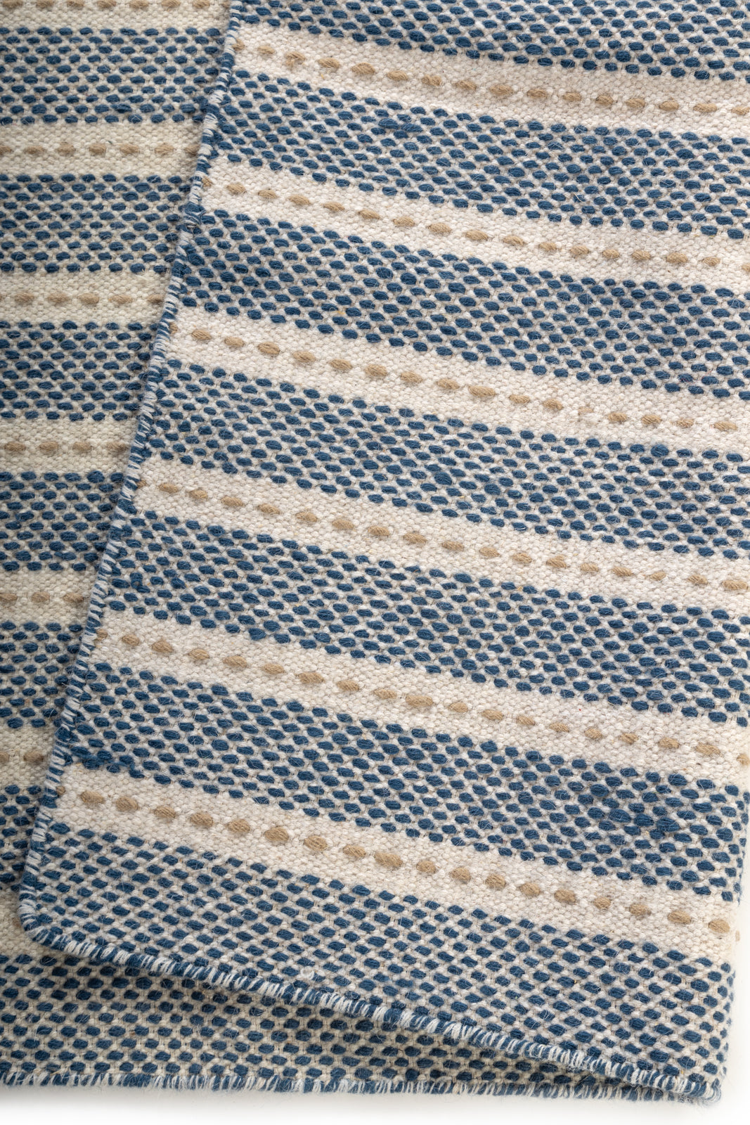 Winthorpe Wool Flatweave detail of the striped wool surface and edge finishing
