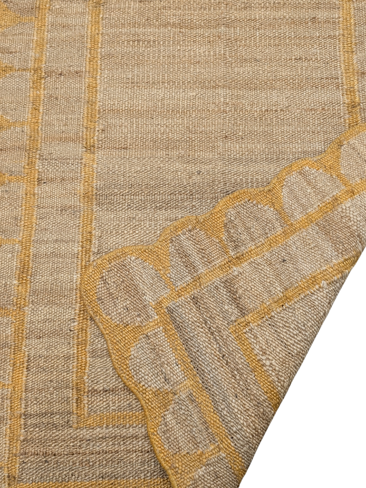 Kigali scalloped hemp rug