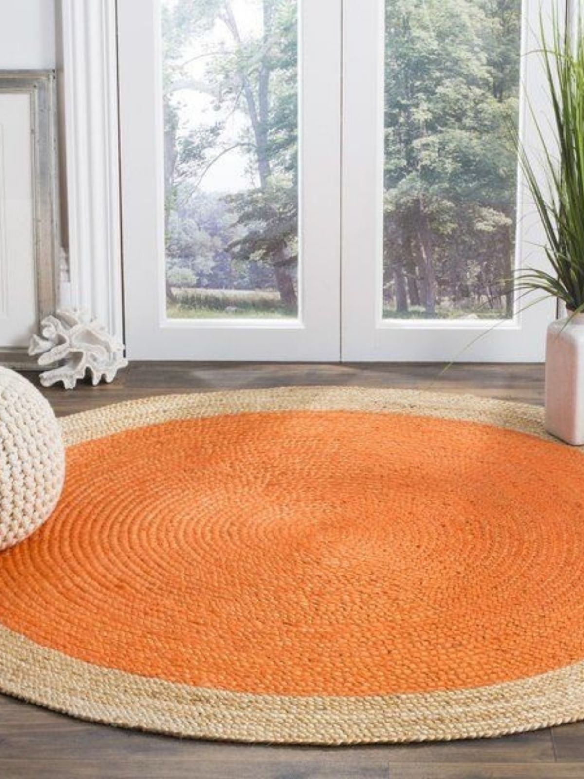 Asmara bordered round rug