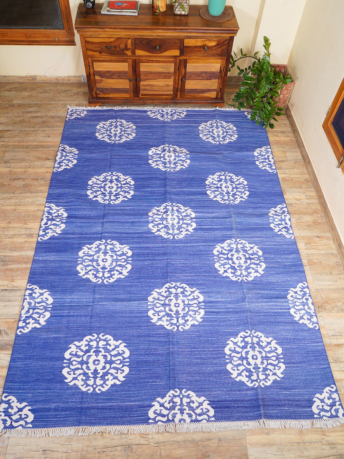 Medallion Flatweave rug