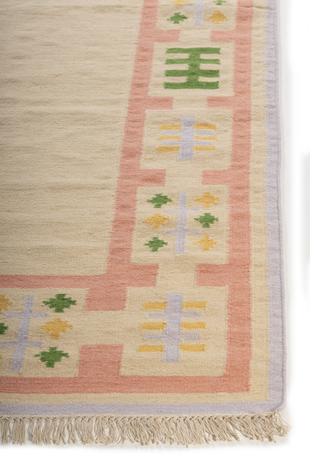 Blush Meadow Border Rug