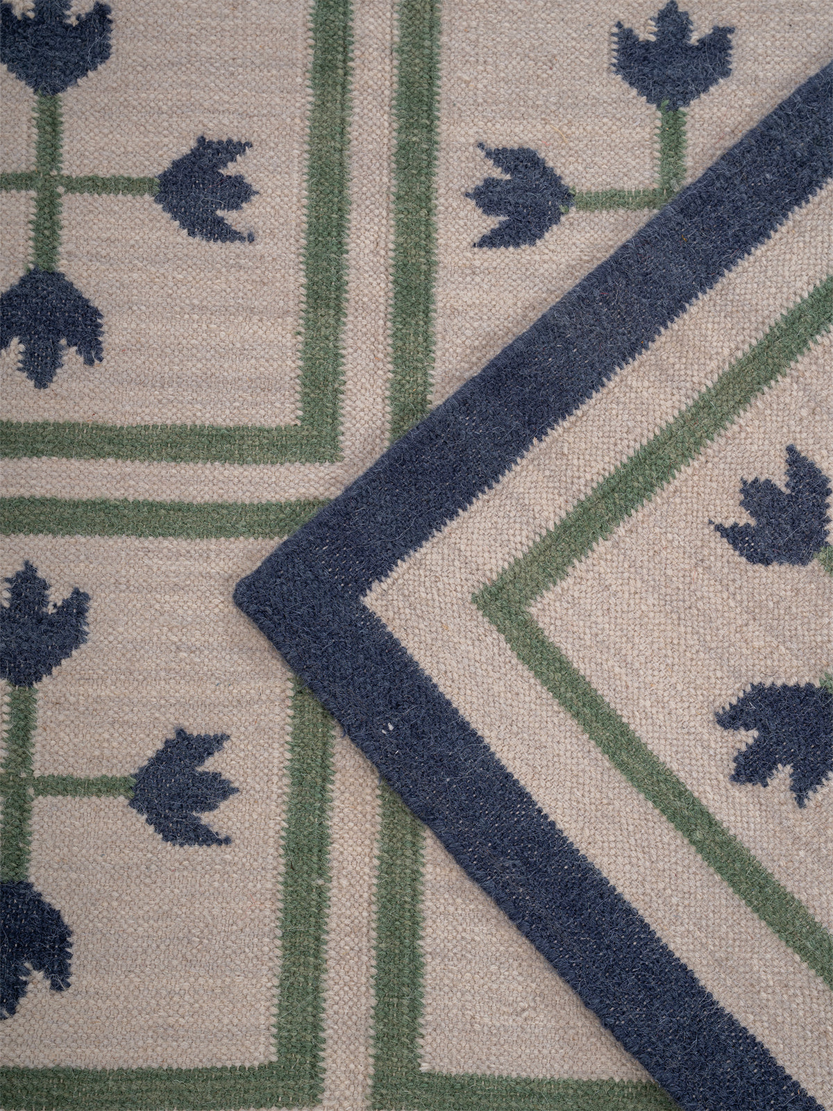 Ivy Lattice