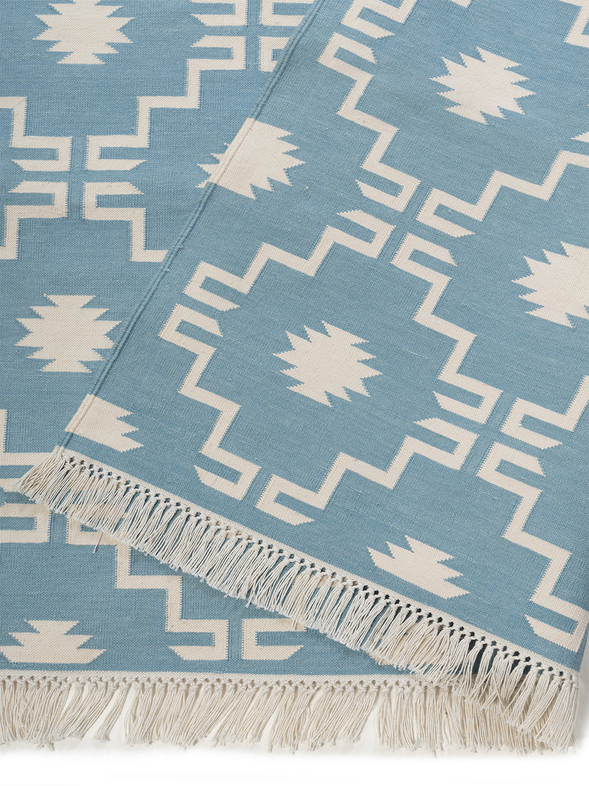 Arctic Echo Rug-Blue detail of the geometric pattern in cotton