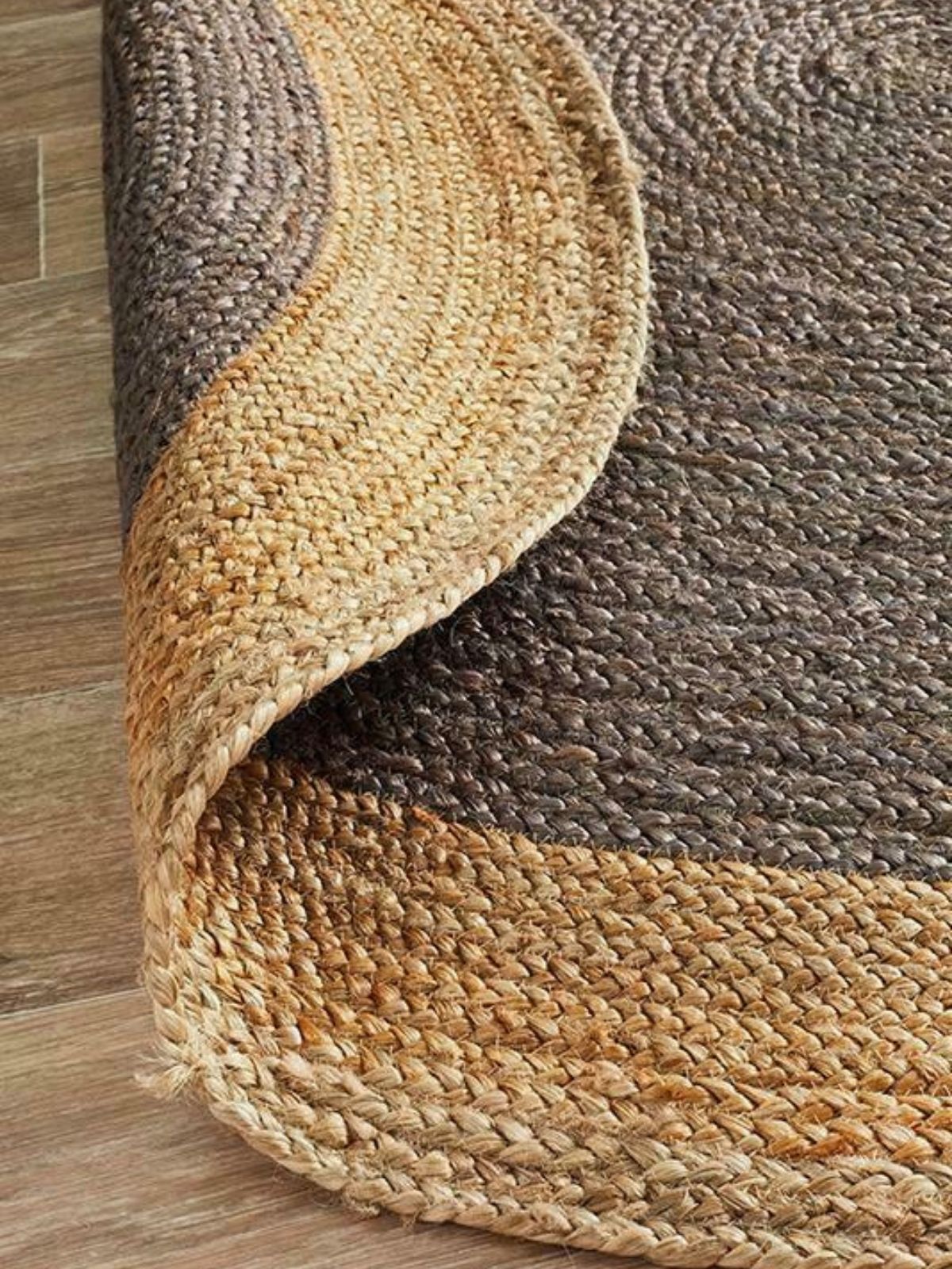 Asmara bordered round rug-Grey detail showing the textured cotton surface and finishing