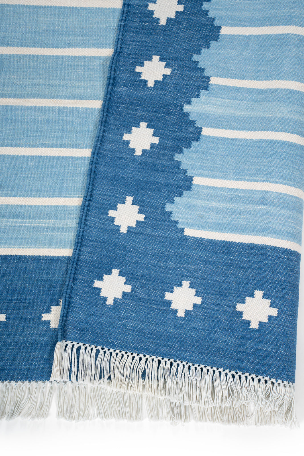 Azure Echoes Flatweave Rug detail of the geometric pattern in cotton