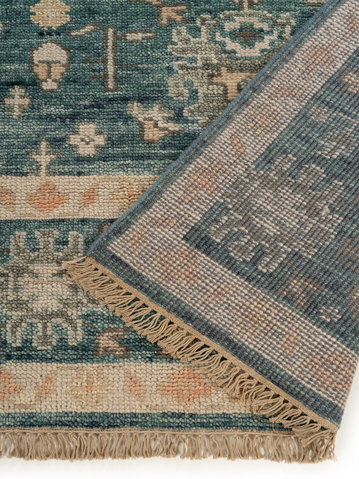 Azure Mahal Wool Rug detail of the traditional motif in handspun wool