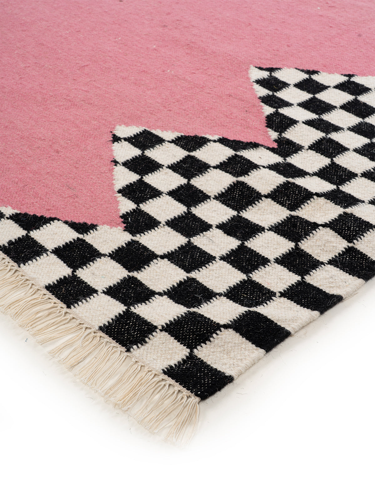 Checkerboard Zigzag Flatweave close-up showing the wool weave and geometric motif