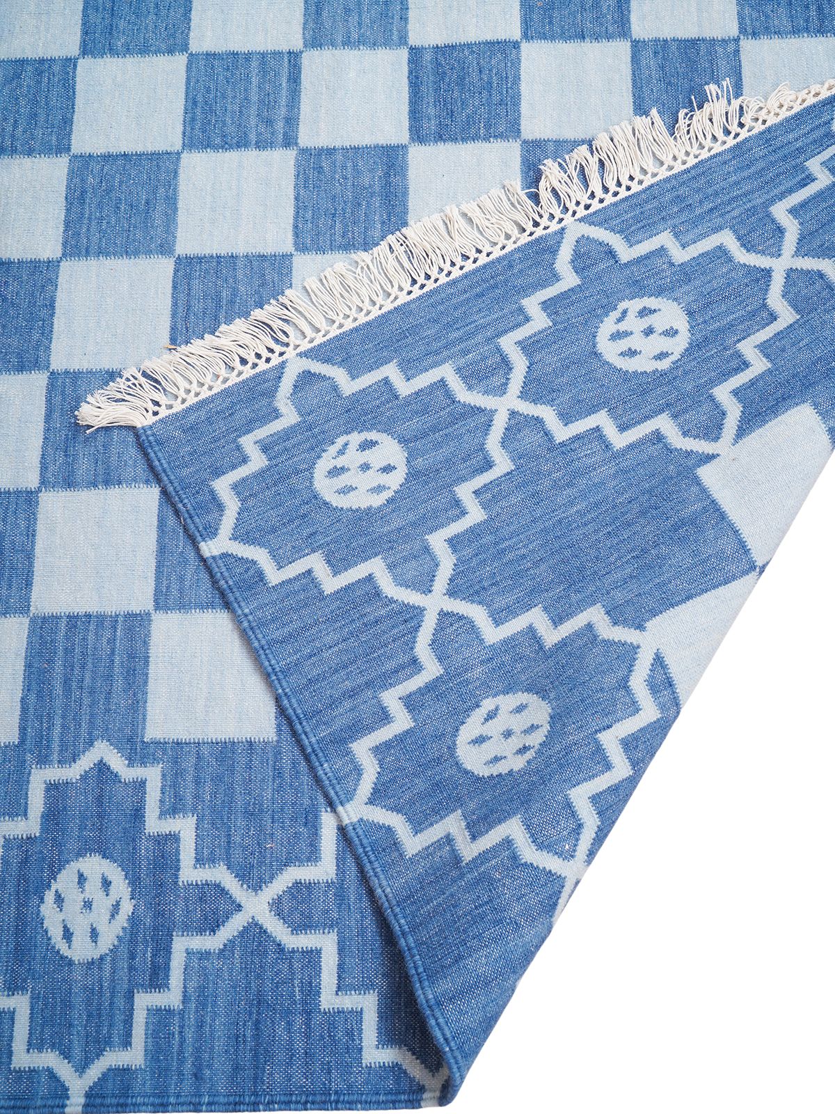 Checkered borderline Flatweave rug-Blue detail of the geometric pattern in cotton