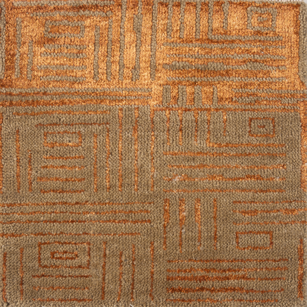 Cipher : Gilded Riddle bamboo silk rug in yellow tones