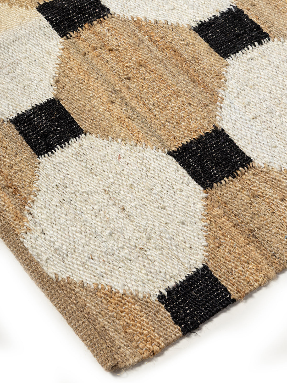 Geoweave Jute Rug close-up showing the jute weave and geometric motif