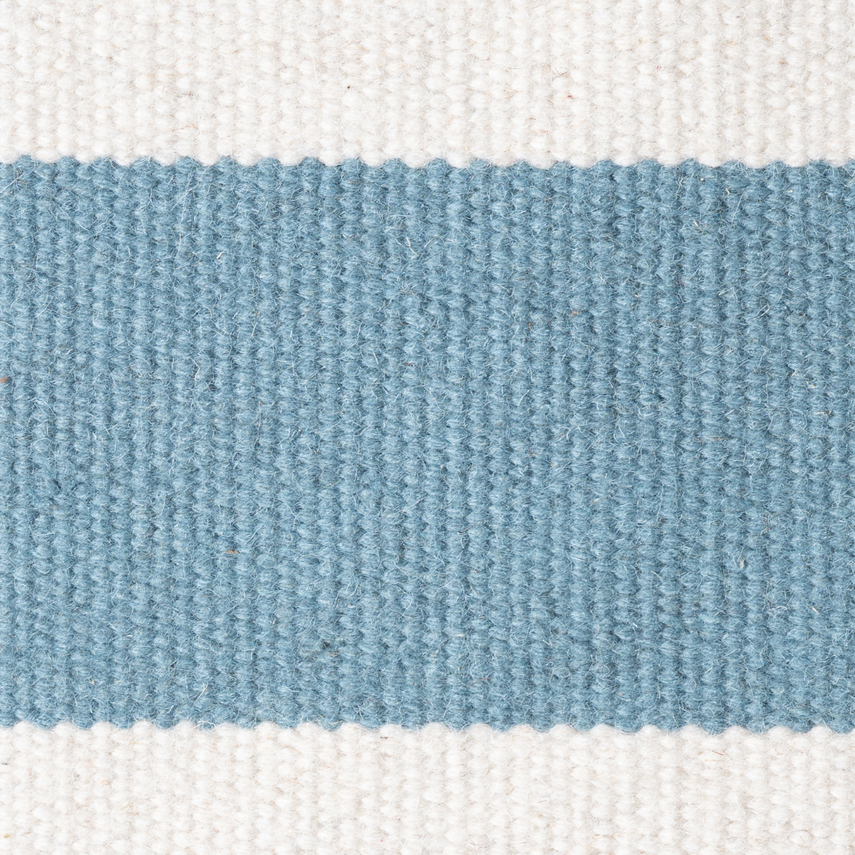 Horizon : Azure close-up showing the nz wool weave and striped pattern