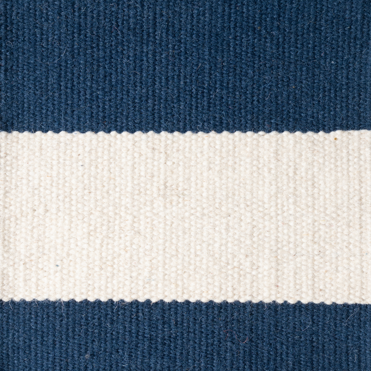 Horizon : Midnight nz wool rug in blue tones