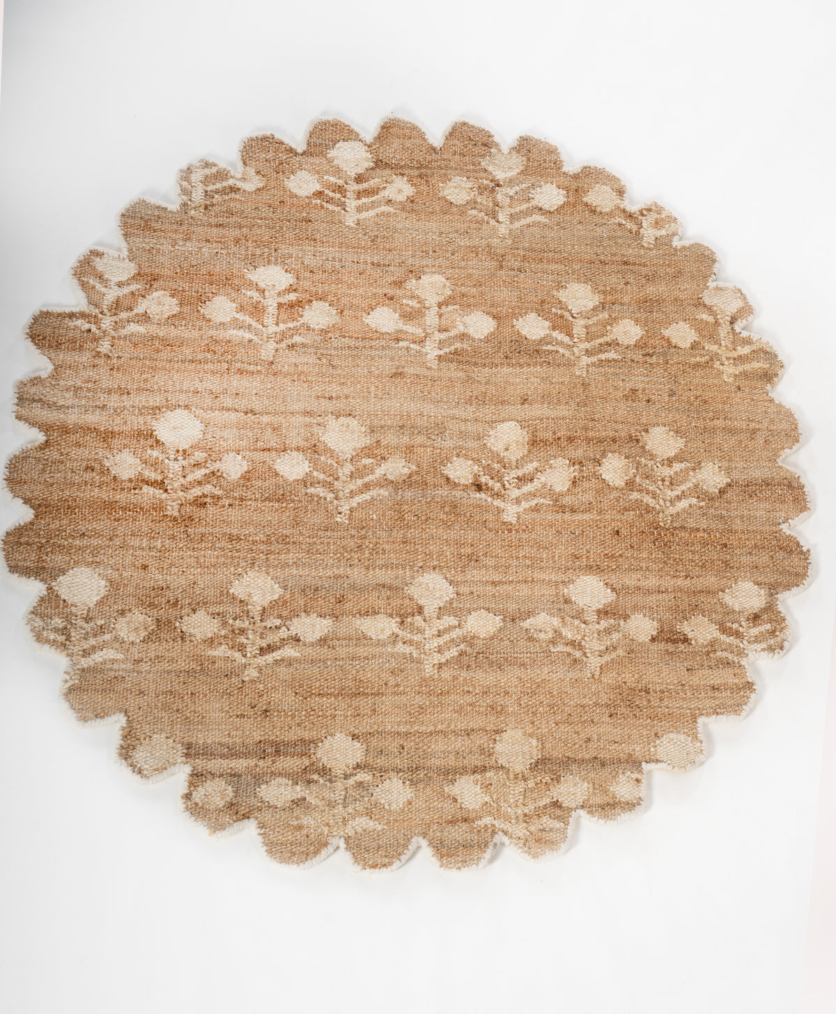 Ivory Bloom Scalloped Jute Rug jute rug in neutral tones