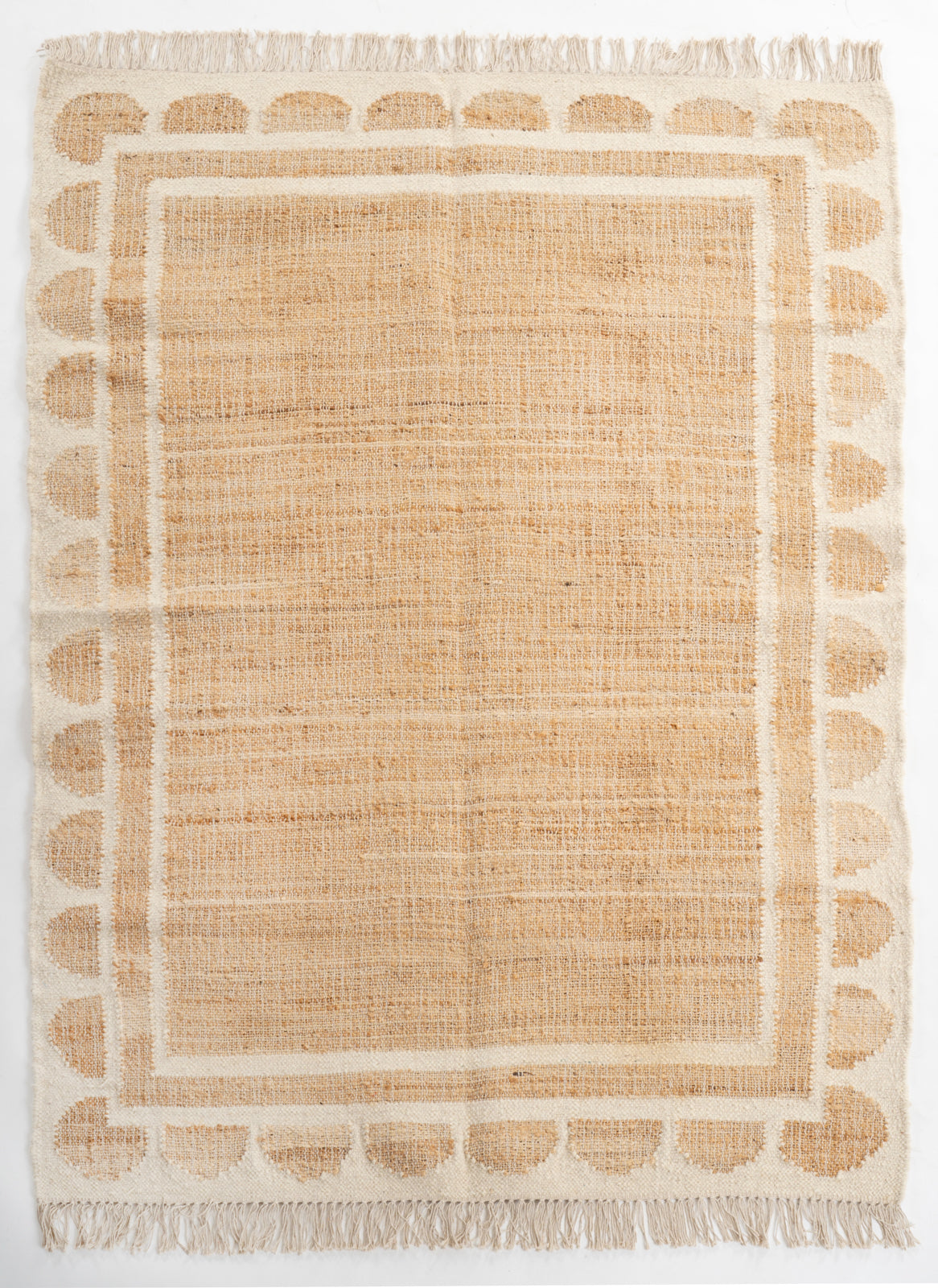 Lira Scalloped Jute Rug-White jute rug in neutral tones
