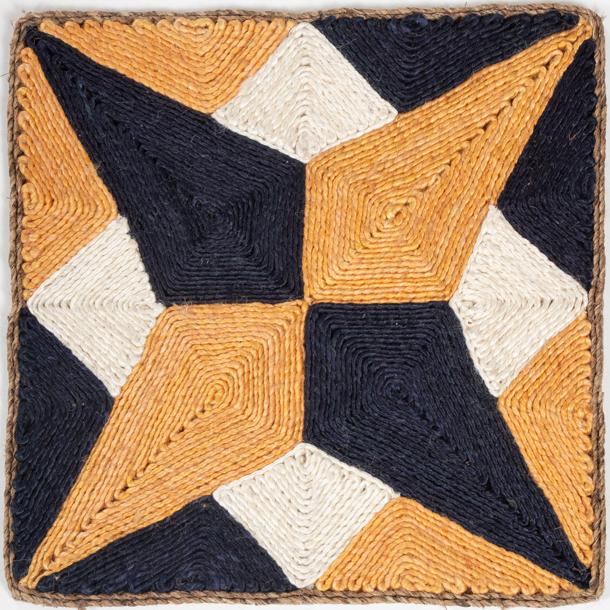 Looma : Bloom mixed fibre rug in multicoloured tones
