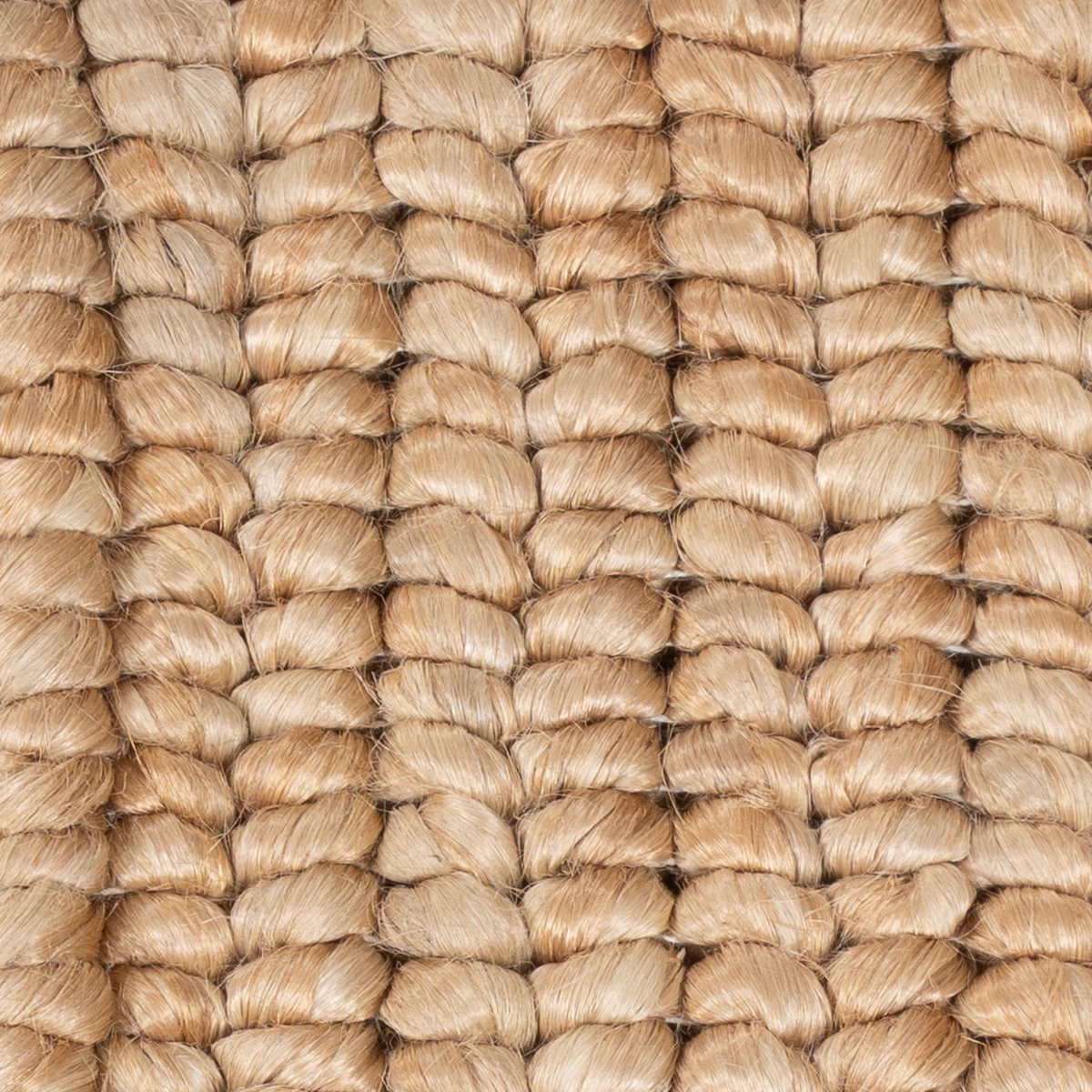 Looma : Grain close-up showing the mixed fibre weave and surface texture