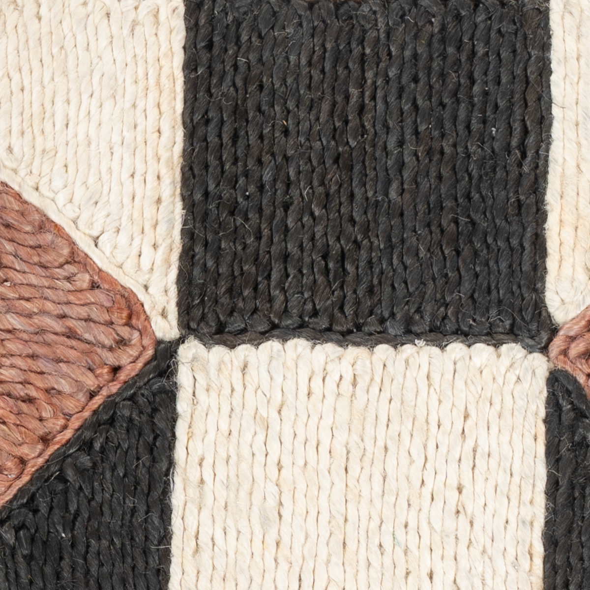 Looma : Paath close-up showing the mixed fibre weave and geometric motif