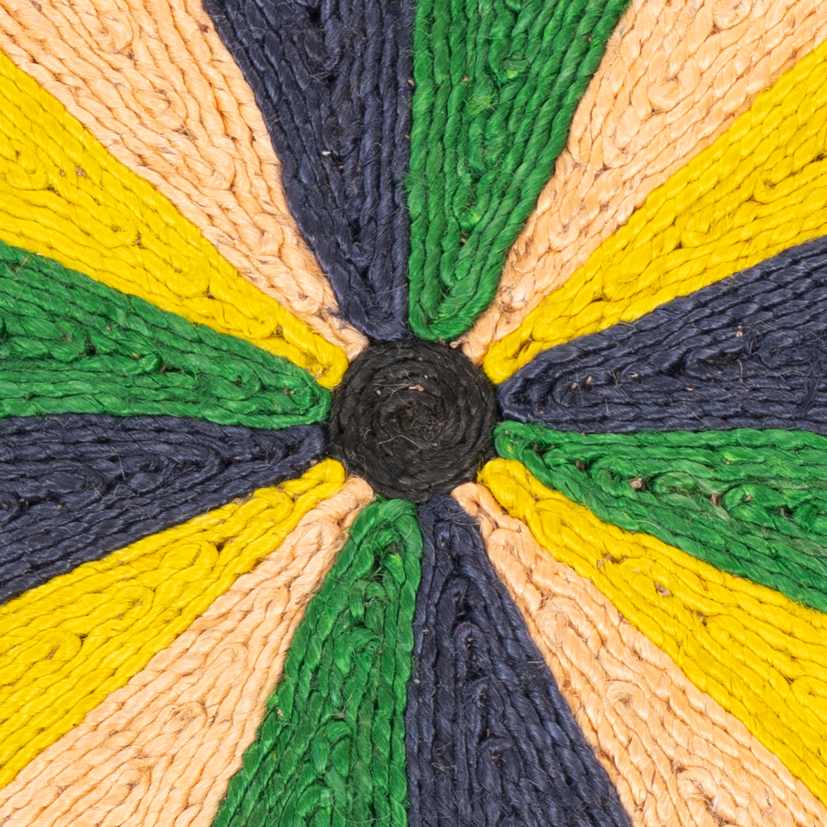 Looma : Zor close-up showing the mixed fibre weave and geometric motif