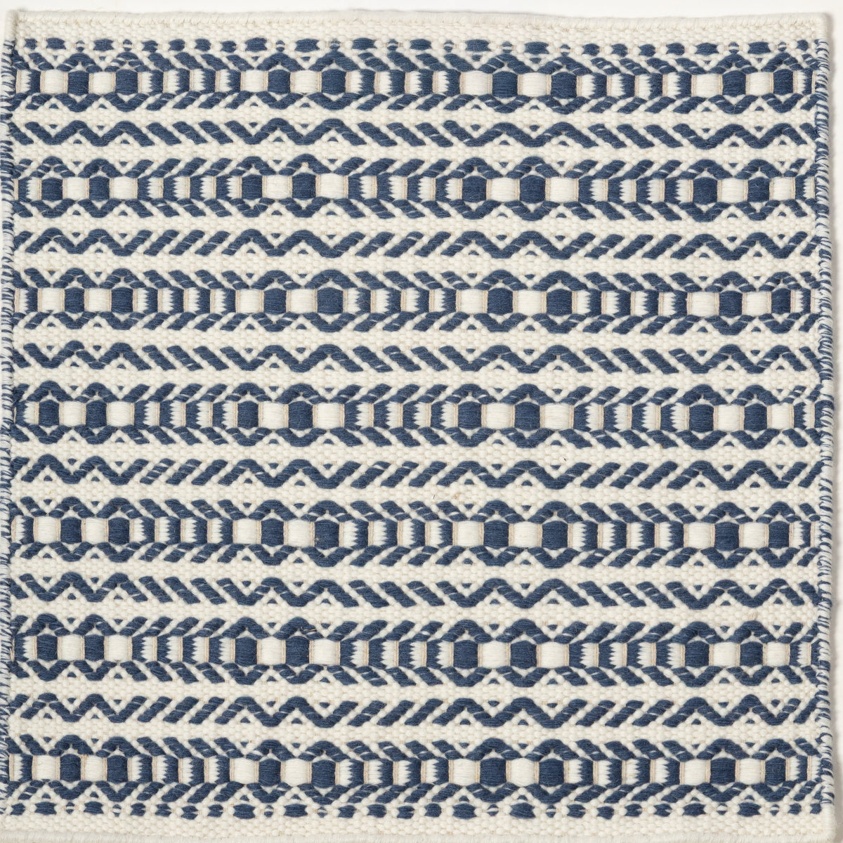 Mehr Nila wool rug in blue tones