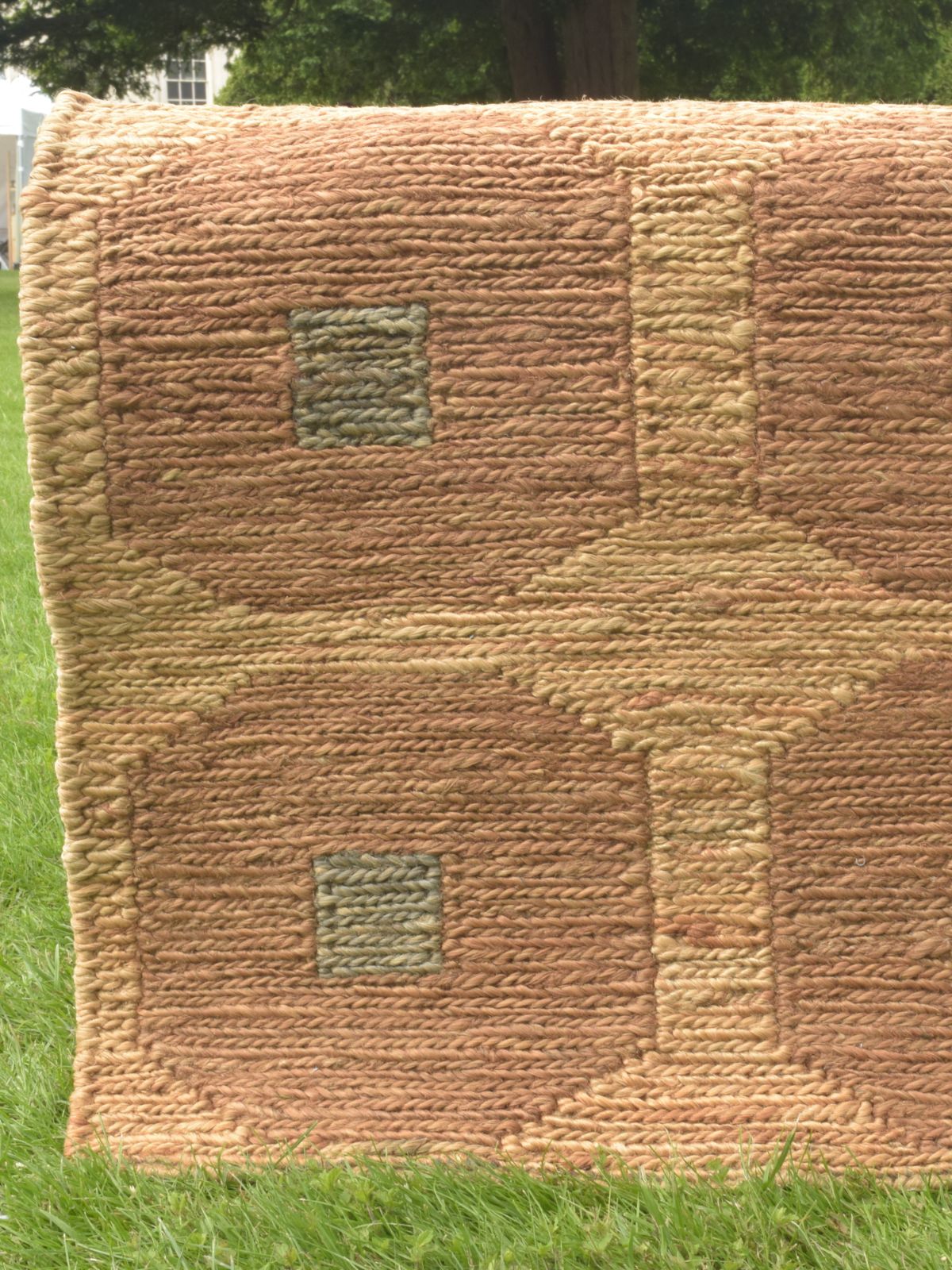 Octagon Oasis Jute Rug detail showing jute surface and textured texture